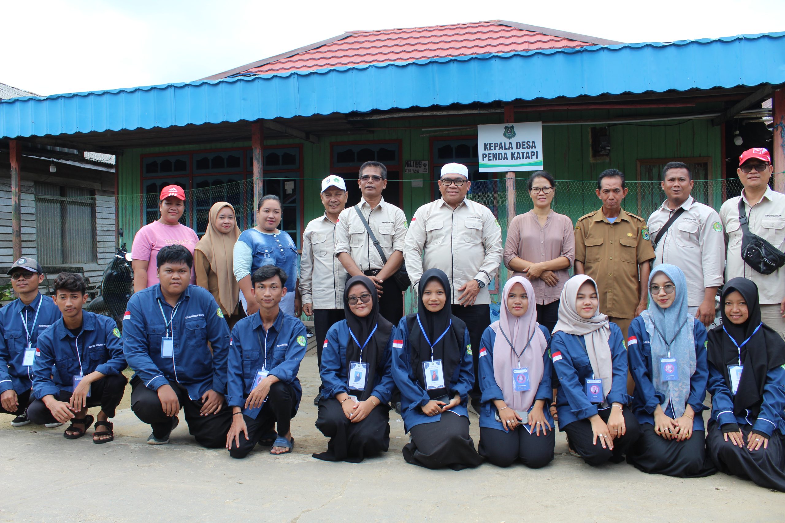 MONITORING DAN KUNJUNGAN PANITIA KKN KE DESA PENDA KATAPI KECAMATAN KAPUAS BARAT