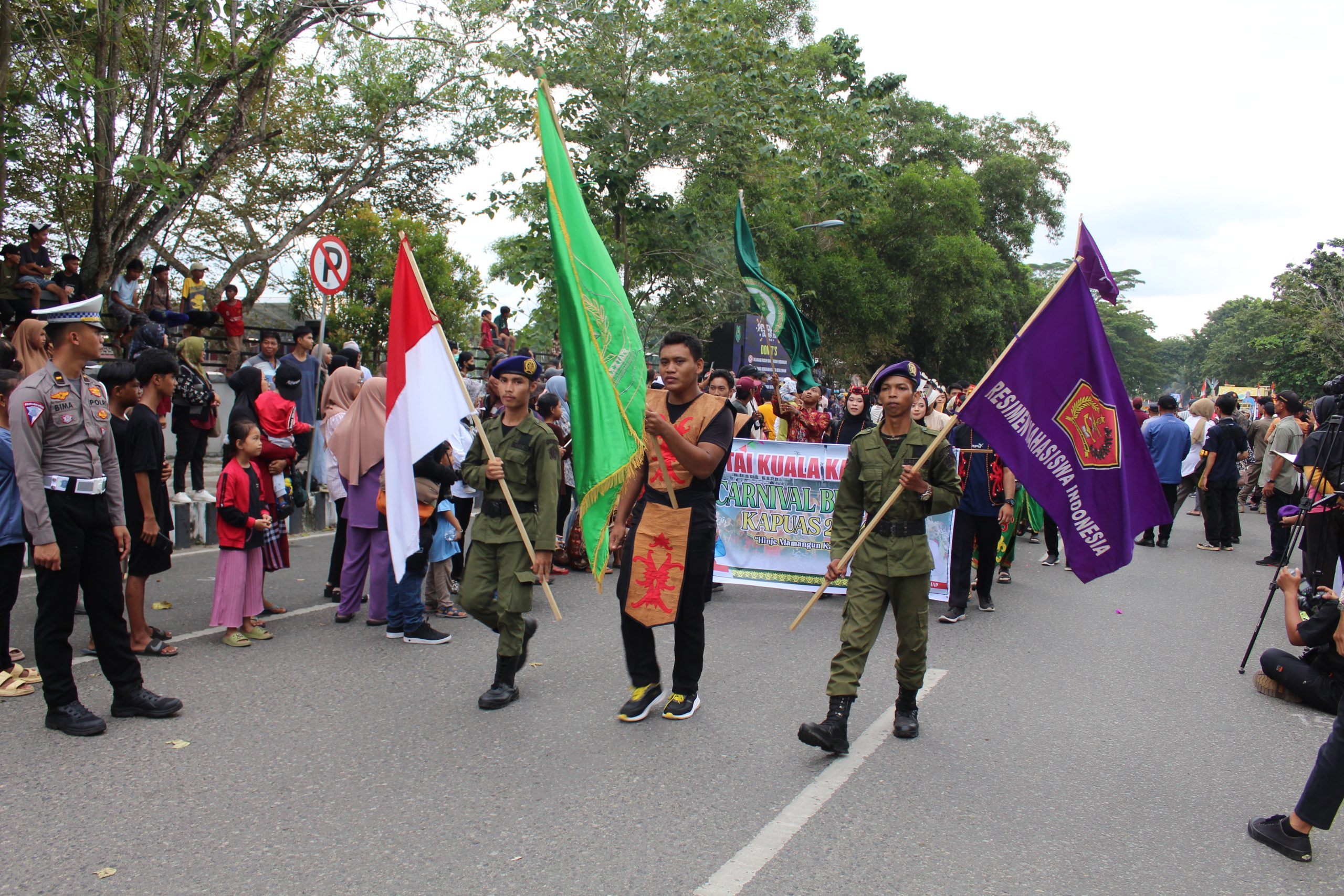 STAI Kuala Kapuas Ikut Meriahkan Pawai Karnaval Budaya Dalam Rangka Memperingati HUT Kapuas Ke-218